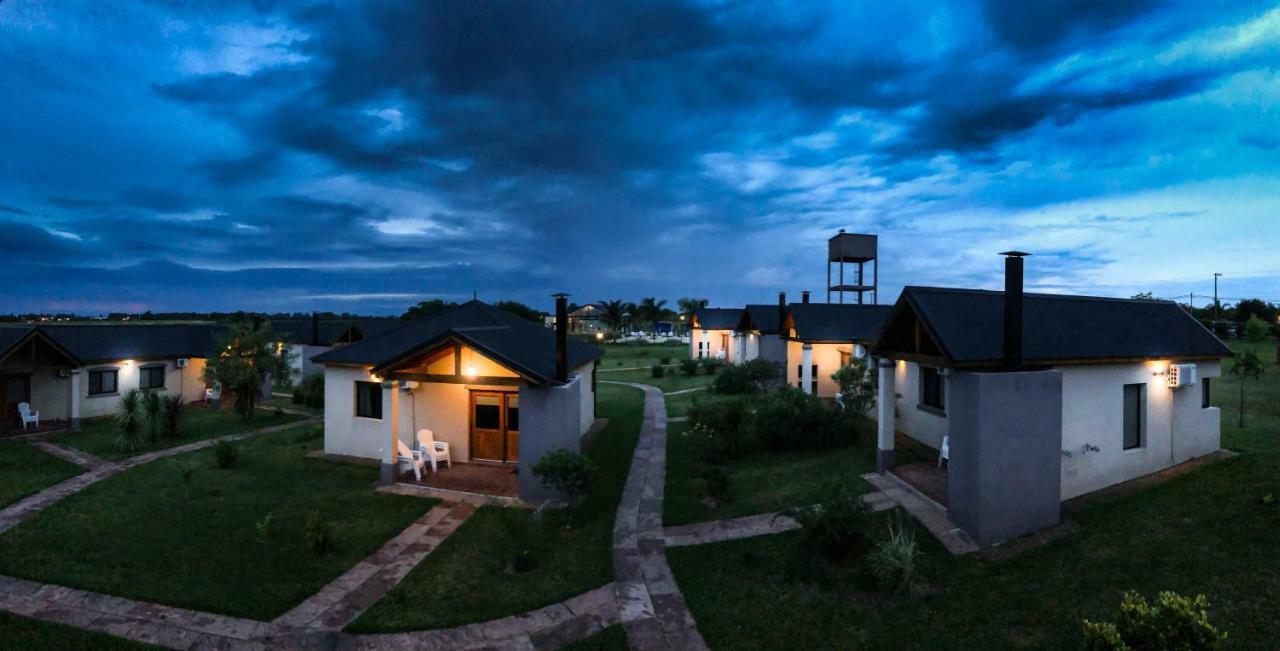 Iguape Aparts & Spa Colon  Exterior photo